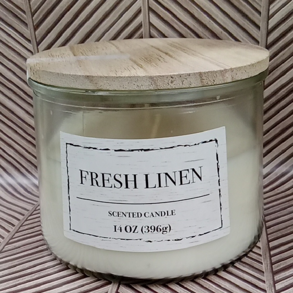 Fresh Linen Scented Candle with Wooden Lid